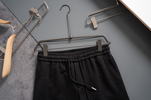 ブランドハーフパンツ側面デザイン